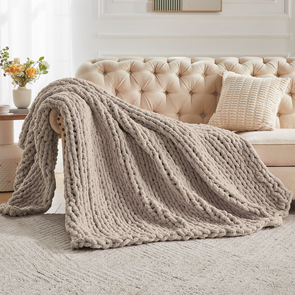Chunky Knit Throw Blanket Handmade Soft Throws for Couch Sofa Bed, 50" x 60" Taupe
