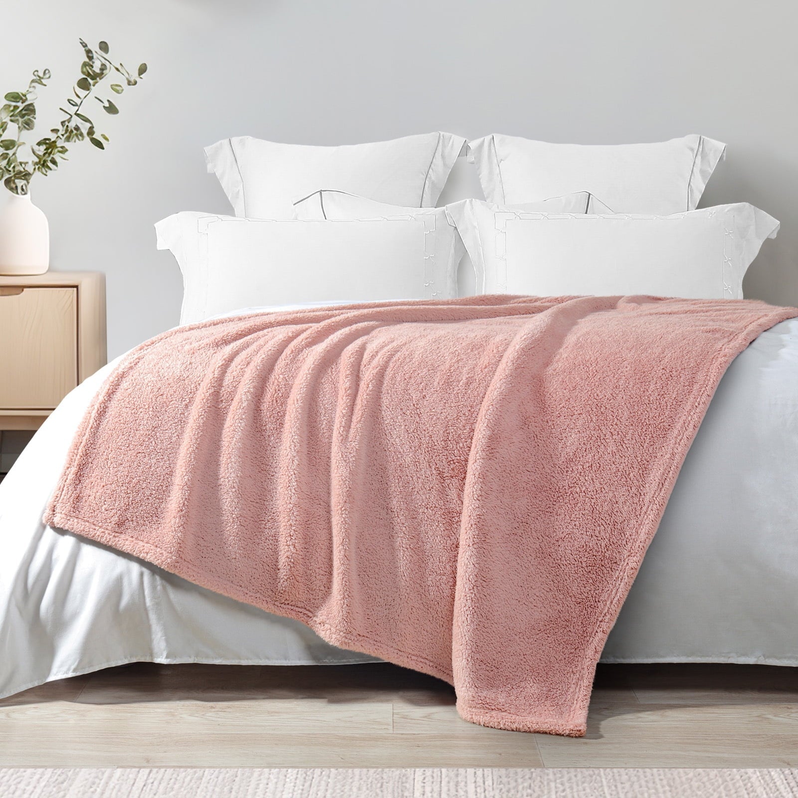 Soft Fleece Throw Blanket for Couch, Super Soft Velvet Plush Bed Blanket, 50x60 Inches, Pink