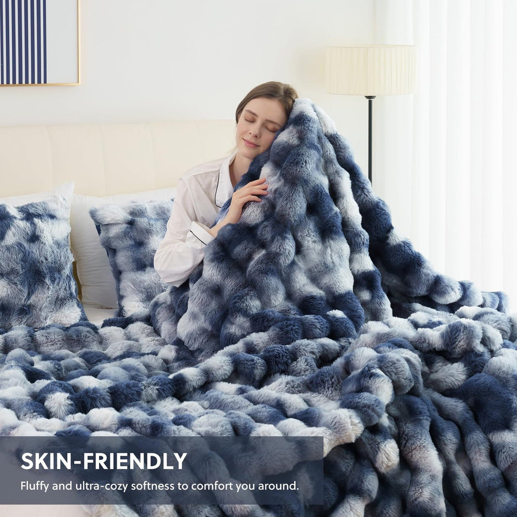 Faux Fur Throw Blanket for Couch Luxury Fluffy Thick Bubble Blanket Warm Cozy Throw for Bedroom Living Room, 50" x 60...
