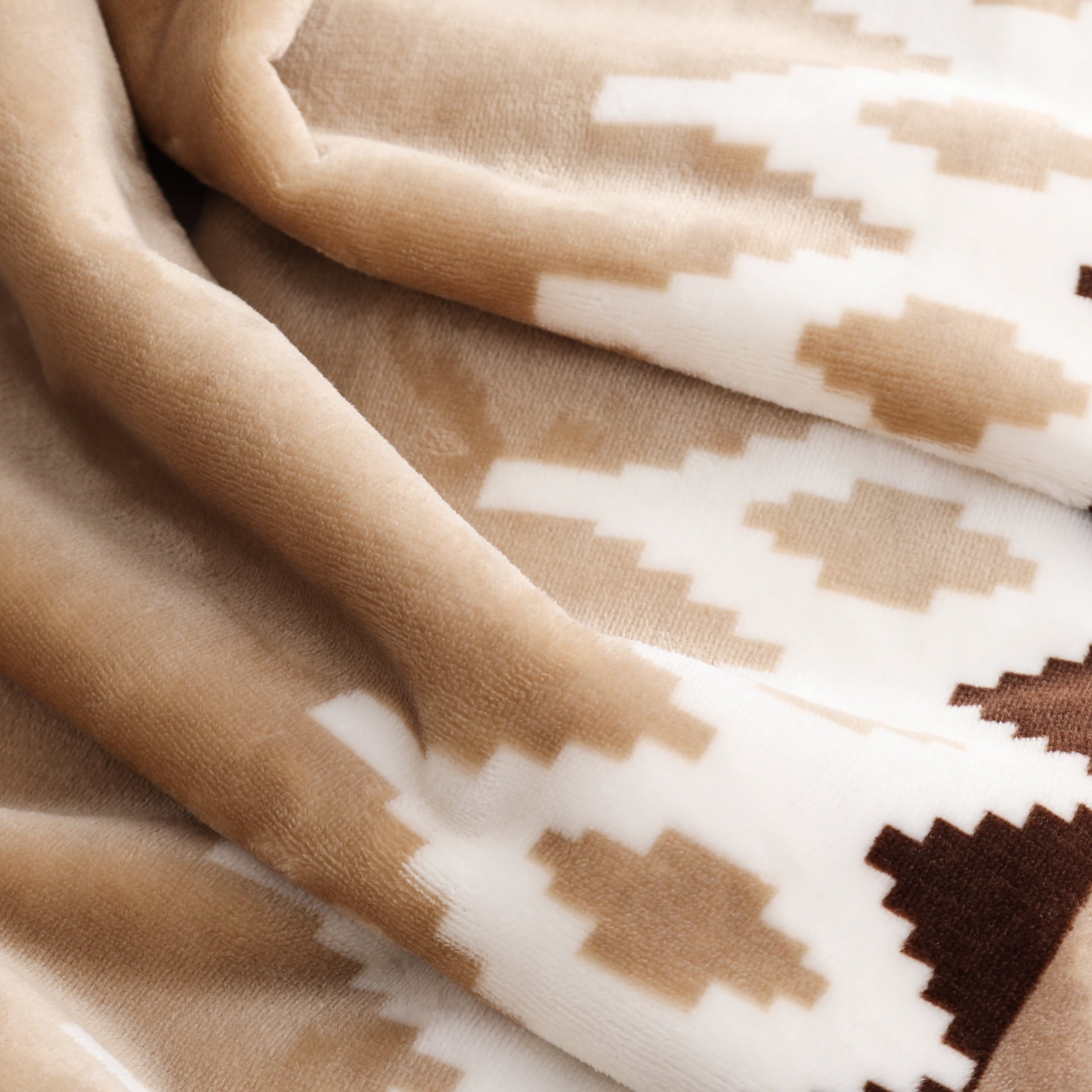 Printed Velvet Plush Reverse to Faux Fur Super Soft Throw Blanket, Oversized, Linder Border Beige