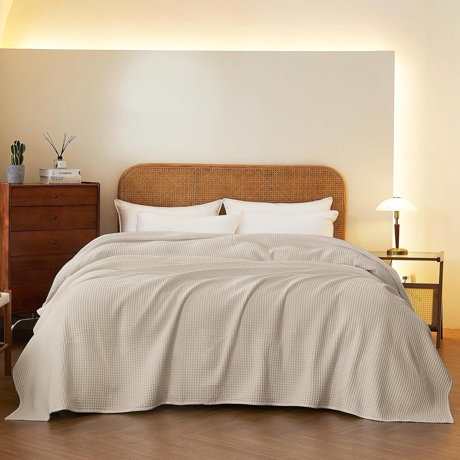 100% Cotton Waffle Bed Blanket King Size, Throw Blanket for Couch All Seasons (Beige, 104x90)
