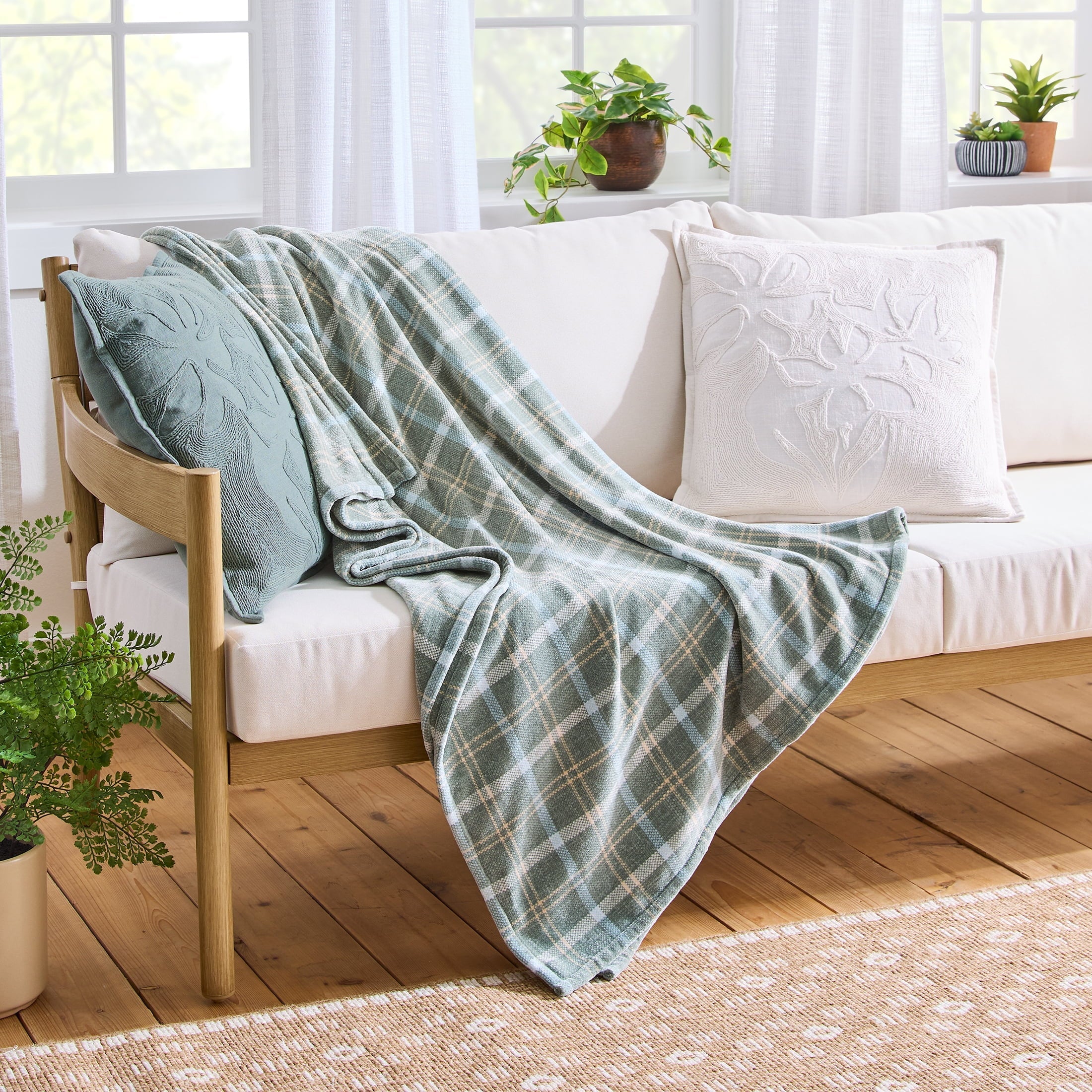 Woven Chenille Plaid Throw Blanket, Green River , 50x72 Inches