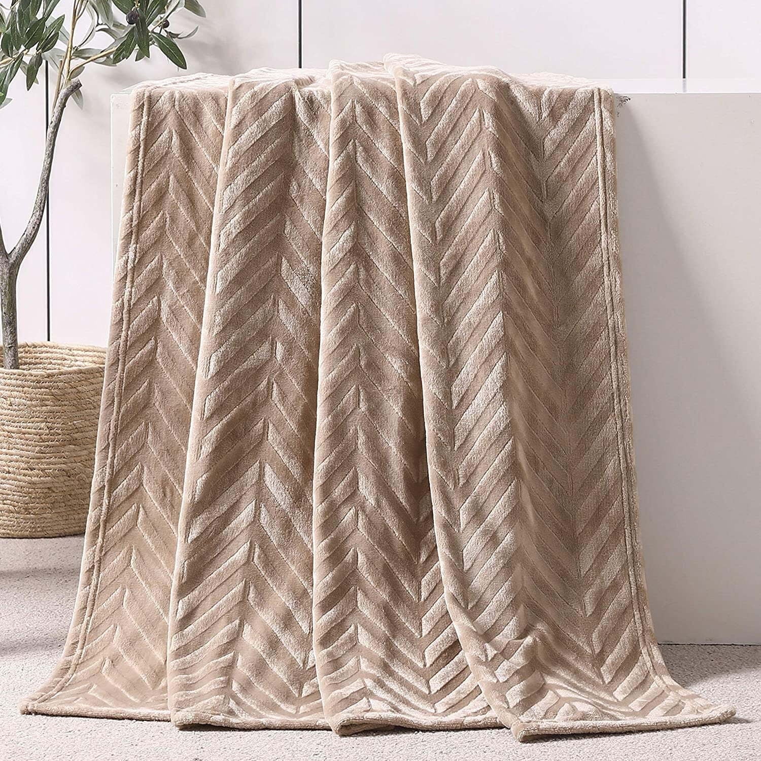Soft Flannel Fleece Lightweight 50"x60" Throw Blanket, Brushed Chevron Design Fluffy Plush Cozy Blanket for All Seaso...