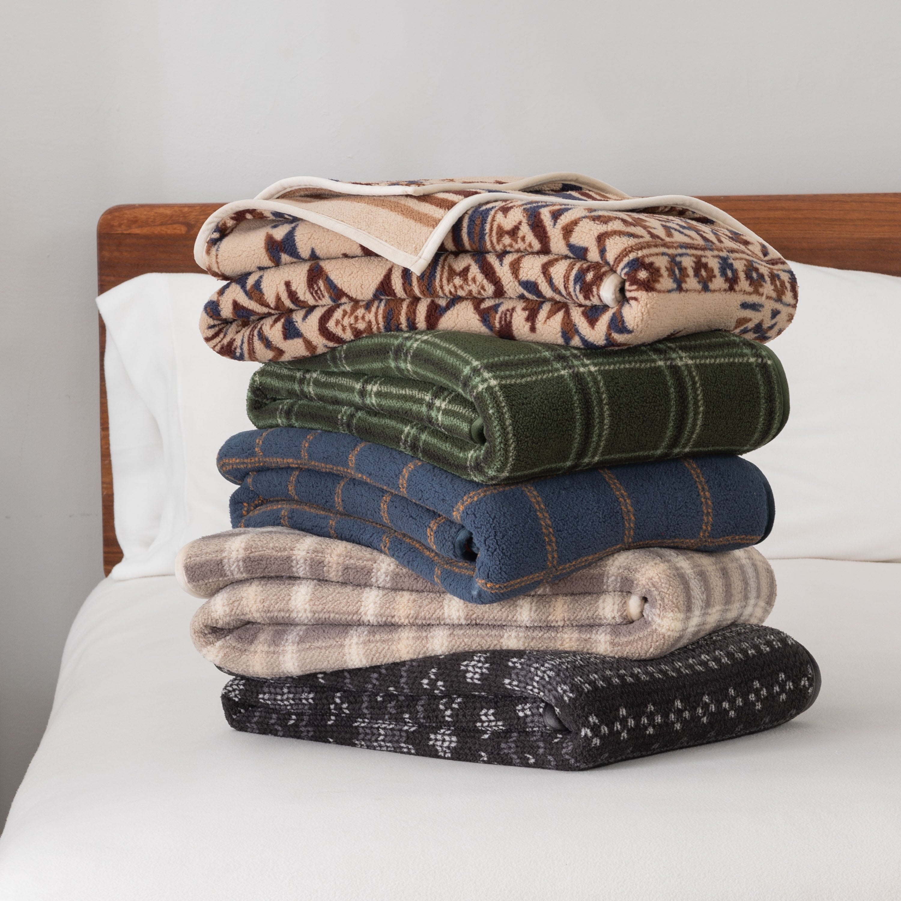 Berkshire Life Reversible Printed Hampshire Soft Throw Blanket, Glacier Fair Isle
