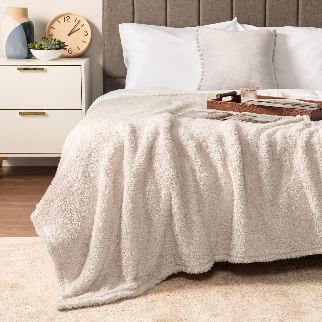 Sherpa Throw Blanket For Couch Sofa, Cream Beige Fluffy Warm Plush Blanket for Bed, Cozy Super Soft Lightweight Throw...