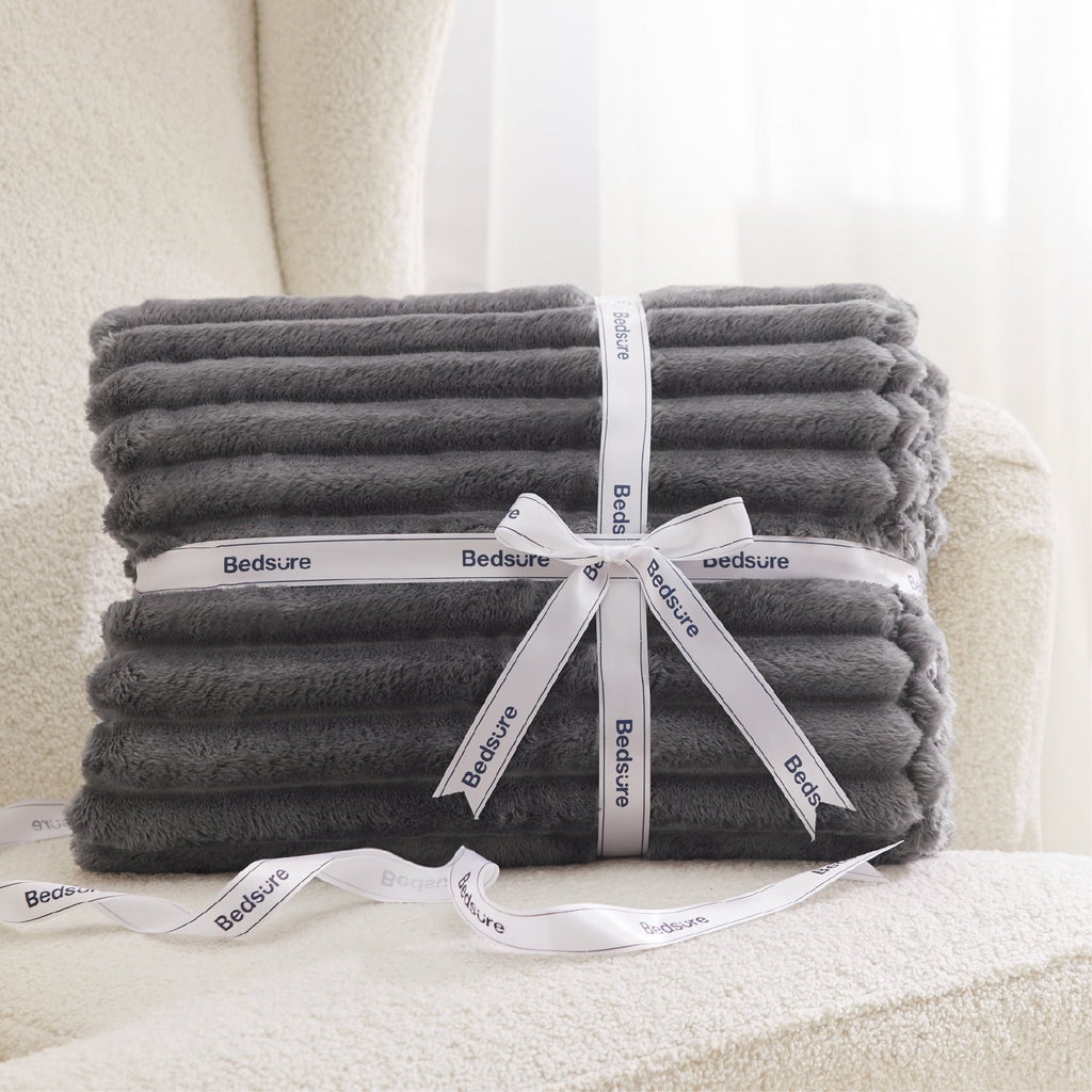 Grey Fleece Throw Blanket for Couch - Super Soft Cozy Blankets for Women, Girls, 50x60 inches